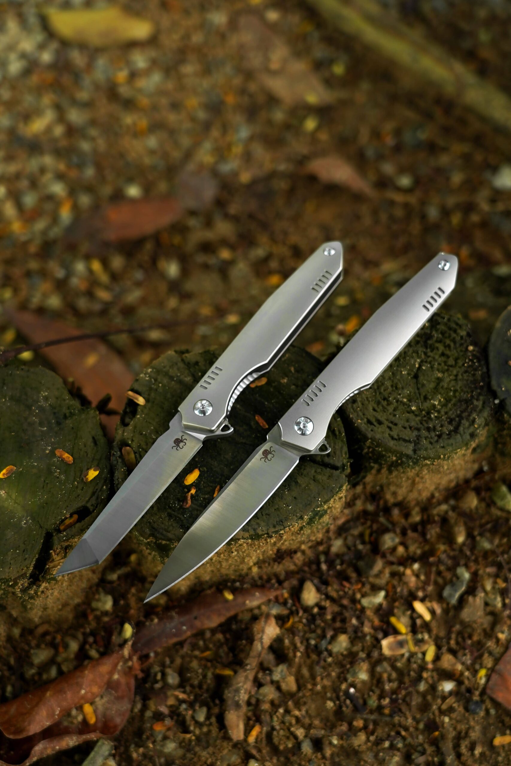 B01 RAEF KRAKEN TITANIUM HANDLE AND M390 BLADE KNIVES