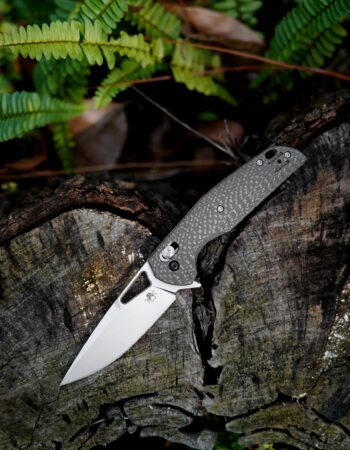 B03 BRAG KRAKEN CARBON FIBER HANDLE D2 STEEL KNIVES