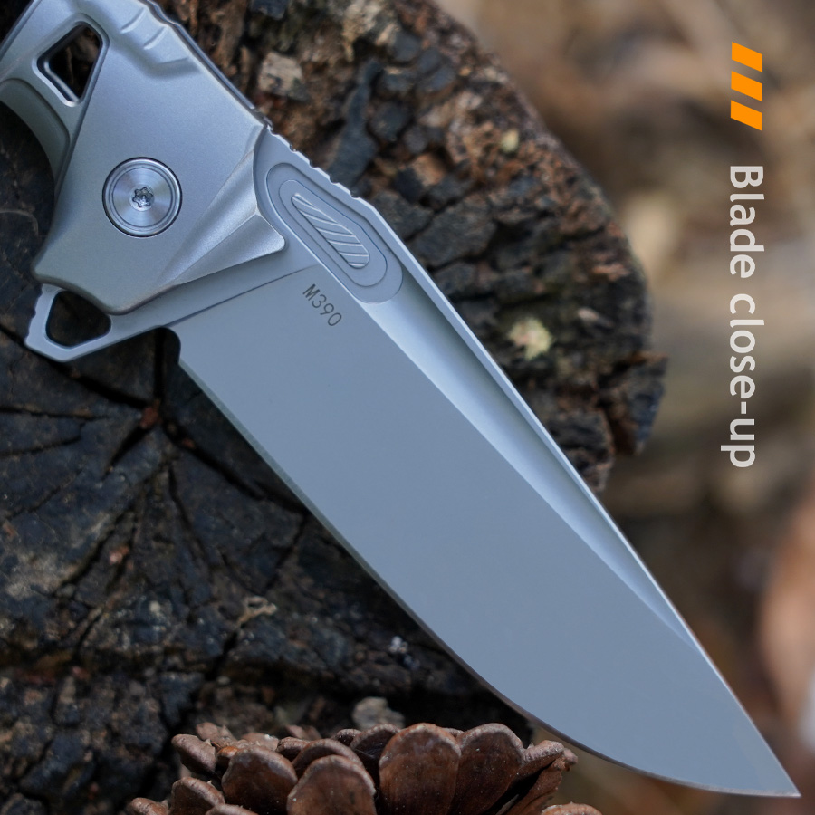 B09 SKALDR TITANIUM HANDLE AND M390 BLADE KNIVES