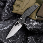 B03 BRAG KRAKEN CARBON FIBER HANDLE D2 STEEL KNIVES