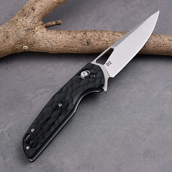 B03 BRAG KRAKEN CARBON FIBER HANDLE D2 STEEL KNIVES