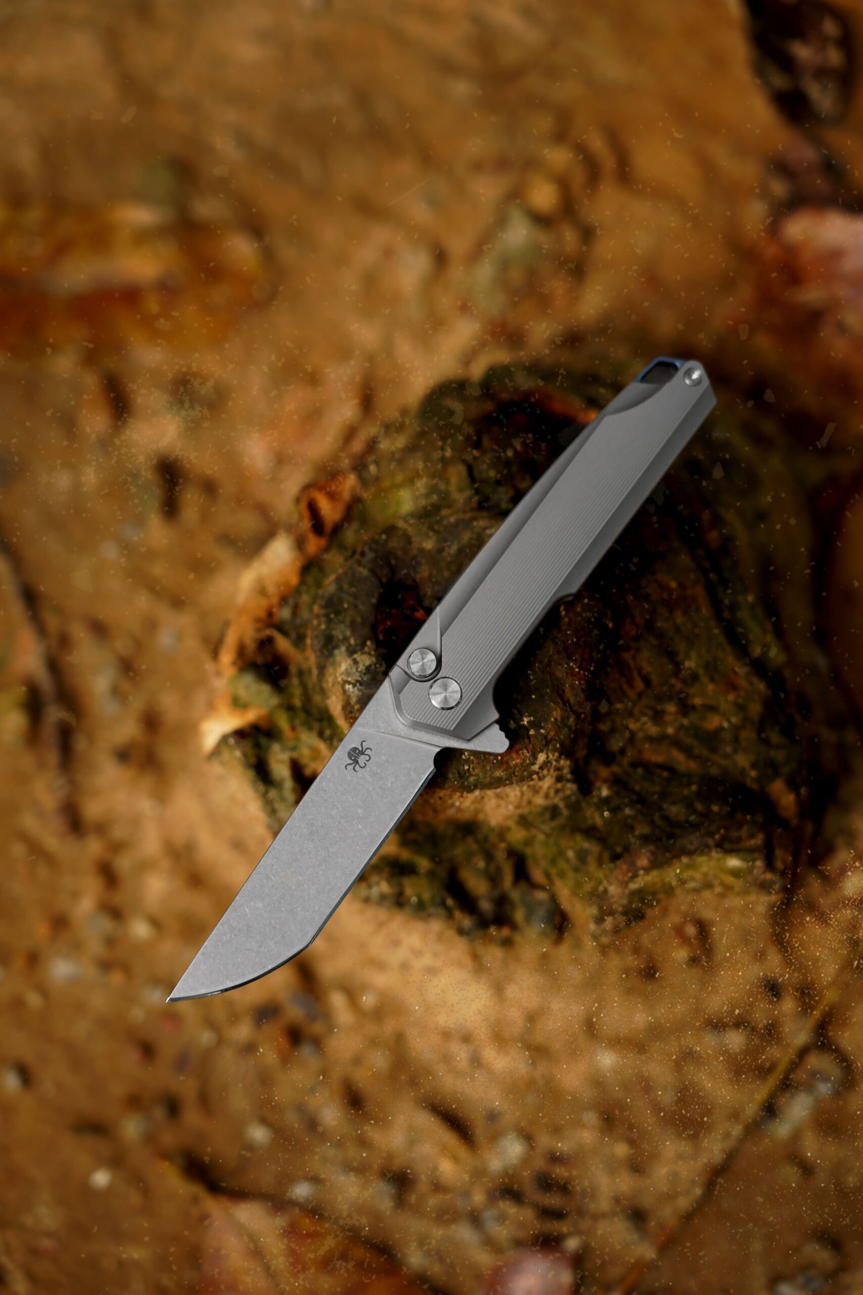 B02 FARN KRAKEN TITANIUM HANDLE 14C28N STEEL KNIVES