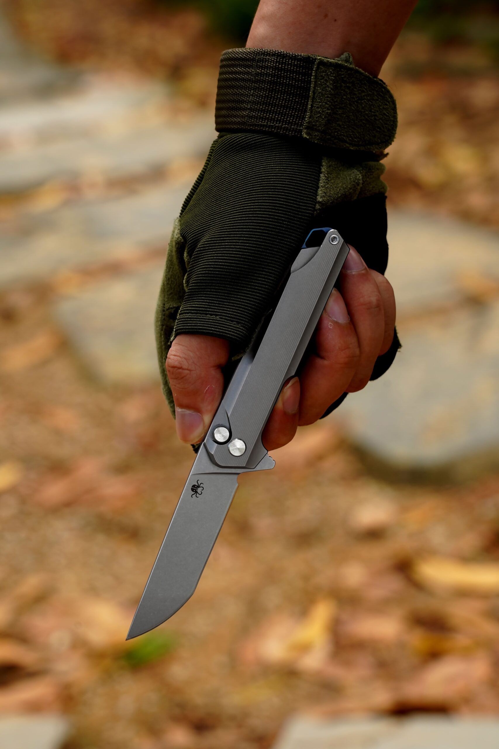 B02 FARN KRAKEN TITANIUM HANDLE 14C28N STEEL KNIVES