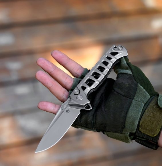 B09 SKALDR TITANIUM HANDLE AND M390 BLADE KNIVES